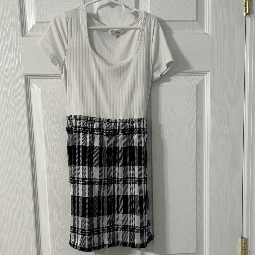 White and Black Plaid Dress size 10/12